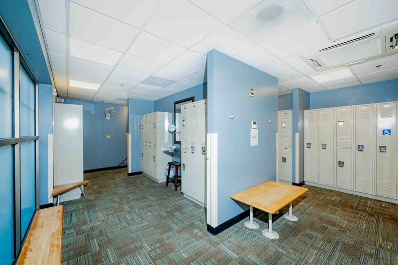 Harris Express Locker Rooms 4
