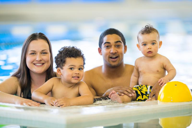 MEME43_Swim_Family483693459